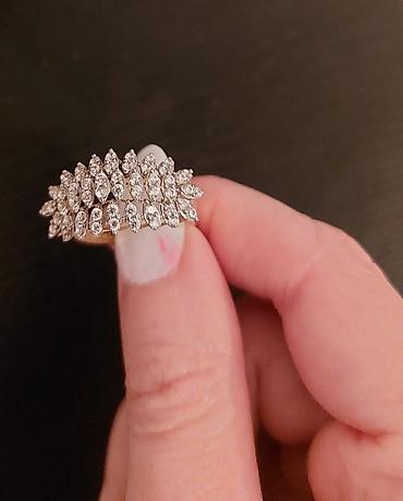iran pecləri qiyməti: Qizil üzük satilir 585 əyer çəki:2.7 gr .Qiymət:507 Azn — 1