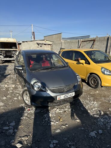 Honda: Honda Fit: 2005 г., 1.3 л, Вариатор, Бензин, Хэтчбэк — 15