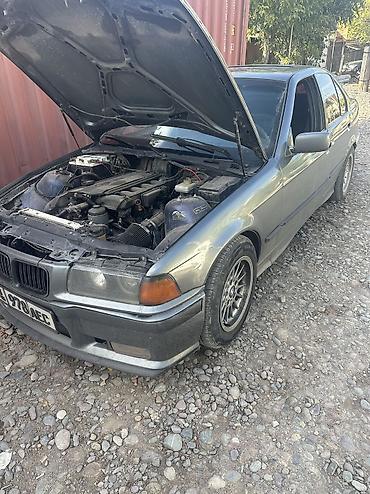 bmw e32: BMW 3 series: 1992 г., 2 л, Механика, Бензин, Седан — 5