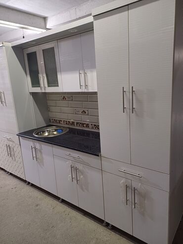 Двуспальные кровати: Двуспальная кровать, Новый, С ящиком для хранения, длина - 2 см — 17