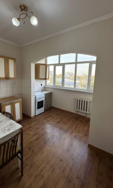 дом в районе восточного автовокзала: 1 комната, 44 м², 106 серия улучшенная, 3 этаж, Косметический ремонт