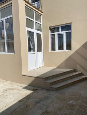 Həyət evləri və villaların satışı: Hövsanda 3.3 sotda 2 mertebelı 6 daş üzerinde heyet evi satılır. Bu — 3