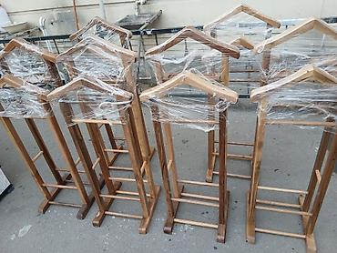 dəm qaşığı: Taxta geyim dayağı (valet stand) - Material: təbii ağac, hamar — 10