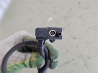 Датчики, сенсоры, предохранители: Датчик коленвала Volkswagen 2001 г., Б/у, Оригинал, Германия — 8