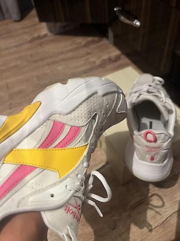 кросы: Кроссовки, 37, Reebok, Б/у, цвет - Белый — 4