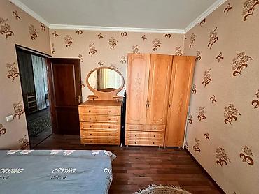 Долгосрочная аренда квартир: 3 комнаты, С мебелью полностью — 8