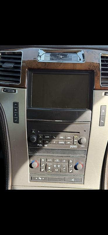 cadillac: Cadillac Escalade: 2010 г., 6.2 л, Автомат, Газ, Внедорожник — 10