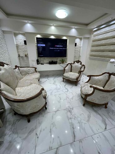 Stilske garniture: Garnitura za dnevnu sobu – klasični barokni stil u dobrom stanju - — 1