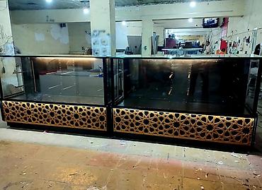 yeni soyuducular: Şüşə vitrin tezgahı – mağaza, butik, zərgərlik, aksessuar və şirniyyat — 1