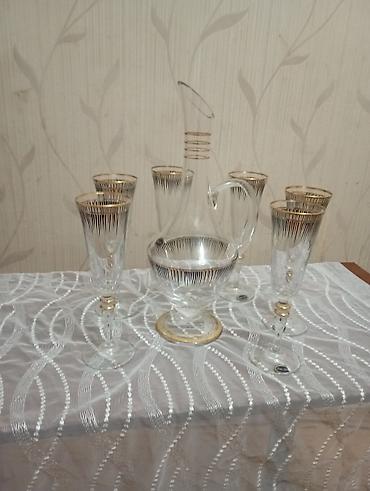 Rəng - Qızılı, Şüşə
