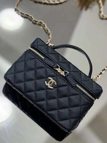 srebrna casa: Chic mini tašna sa romboidnim prošivom i zlatnim metalnim detaljima — 7