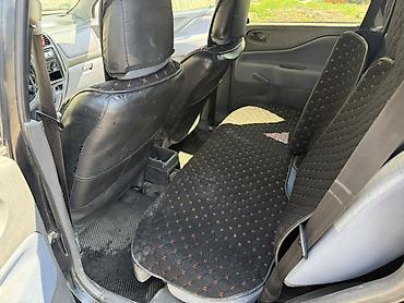 Mitsubishi: Mitsubishi Space Star: 2001 г., 1.6 л, Механика, Бензин, Хэтчбэк — 8