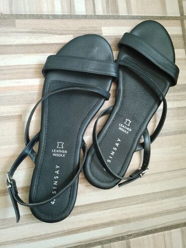 python kaisevi cene: Sandals, SinSay, 41