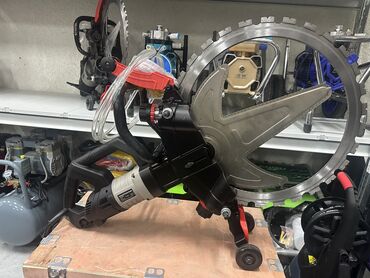 Плоскогубцы: Макита 2 батрейка 1 зарятник доставка по городу доставка по всему at lalafo.kg — 19 Плоскогубцы: Макита 2 батрейка 1 зарятник доставка по городу доставка по всему — 19