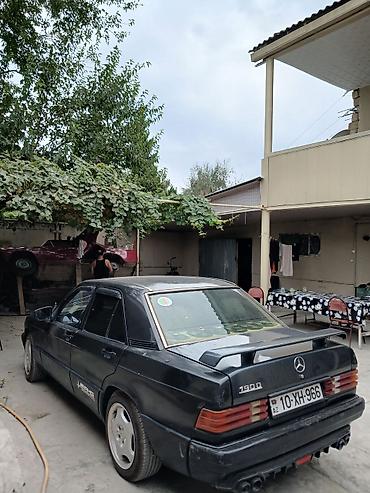hyundai accent arxa bufer: Mercedes-Benz 190 (W201): 1.8 l | 1990 il Sedan — 7