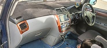 Toyota: Toyota Ipsum: 2001 г., 2.4 л, Автомат, Бензин, Минивэн — 5