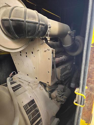 generator islənmis: ENKA Generatoru, Cummins KTA19-G3 mühərrikli, Leroy Somer alternatorlu — 5