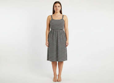 Dresses: H&M, Women`s dress, size XL