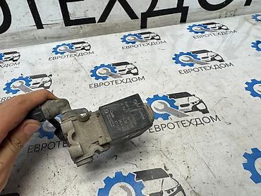тигачь: Renault 2013 г., Б/у, Оригинал, Германия — 3