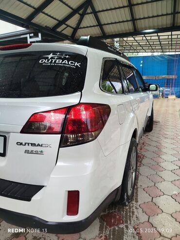 оутбек 2011: Subaru Outback: 2011 г., 2.5 л, Вариатор, Бензин, Универсал
