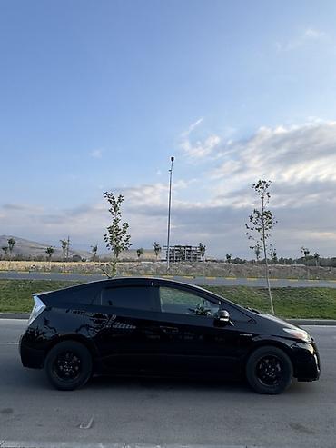 грандер 2023 цена: Toyota Prius: 2011 г., 1.8 л, Вариатор, Гибрид, Лифтбек — 4