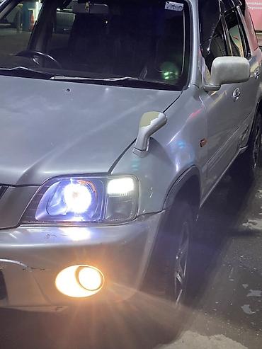бездорожью: Honda CR-V: 1999 г., 2 л, Автомат, Бензин, Кроссовер — 8