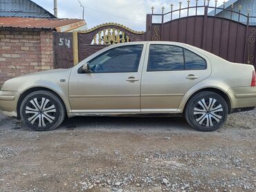 паста сидан: Volkswagen Bora: 2001 г., 2 л, Механика, Бензин, Седан