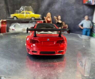 Avtomobil modelləri: Коллекционная модель BMW M3 E92 GT2 Red 2009 UNI Fortune Scale 1:32 — 2