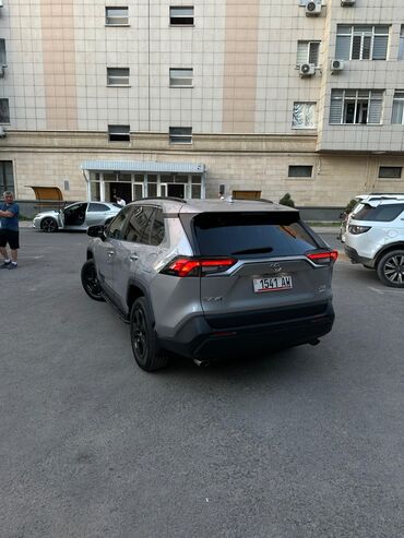 машина субару аутбек: Toyota RAV4: 2020 г., Бензин, Кроссовер