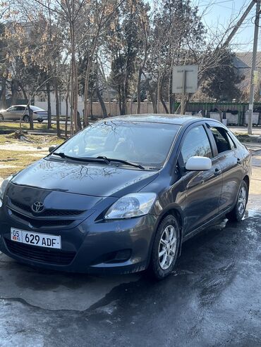 Toyota: Toyota Yaris: 2007 г., 1.5 л, Автомат, Бензин, Седан