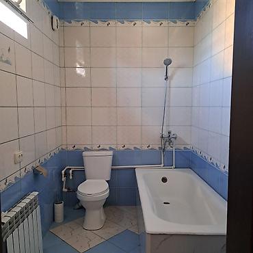 Продажа коттеджей и домов: 6 комнат и более, 240 м², 6 соток, Ош, Собственник — 29
