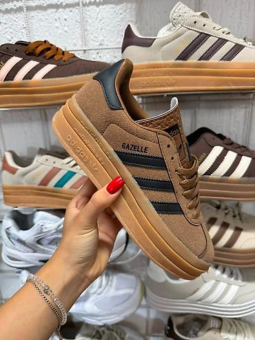 obuca balenciaga: 36-41 za samo 3800 din — 1