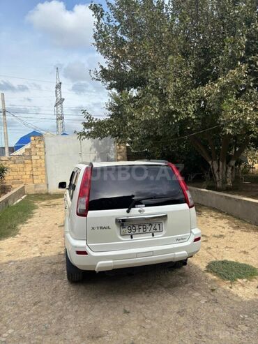Nissan: Nissan X-Trail: 2 l | 2001 il Ofrouder/SUV — 2