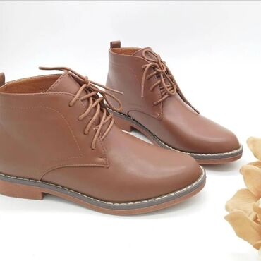Muška obuća: Prelepe cipele
Nova kolekcija
3799 din