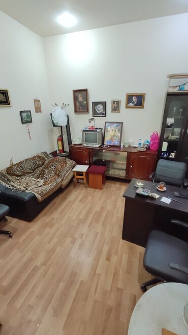 Kommersiya daşınmaz əmlakının satışı: Şəhərin mərkəzində obyekt təcili satılır,ünvan Azərbaycan prospekti -da lalafo.az — 10 Kommersiya daşınmaz əmlakının satışı: Şəhərin mərkəzində obyekt təcili satılır,ünvan Azərbaycan prospekti — 10