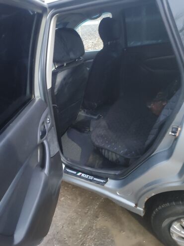 Другие автомобили: Продаётся универсал серебристого цвета. форт фокус. Основные — 9