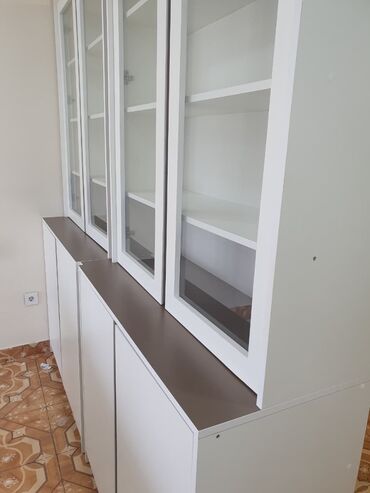 Mağazalar: 90kvlıq obyekt. Qeyri yaşayış çıxarışı var. Bütün kommunal sistemlə — 11