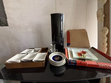 Tort və şiriniyyat qabları: Tort və şiriniyyat qabı