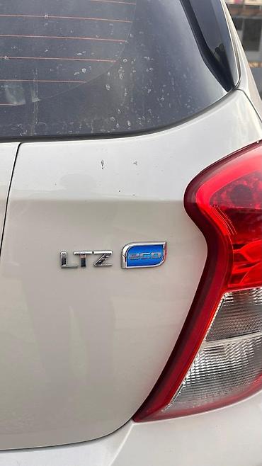 kiya bongo: Chevrolet Spark: 2015 г., 1 л, Автомат, Бензин, Хэтчбэк — 7