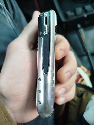 vertu aster: Vertu rəng - Gümüşü, Düyməli — 3