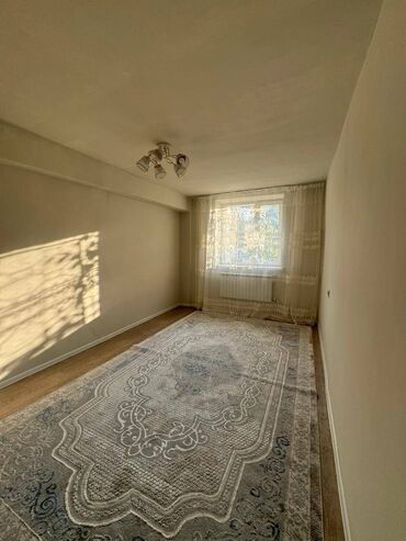 горить: 1 комната, 34 м², Индивидуалка, 1 этаж, Евроремонт