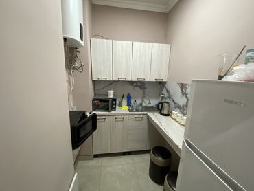 Кеңселерди ижаралоо: Сдаю Аренда офисов, 62 м², В жилом комплексе, С отдельной кухней, С отдельным сан узлом — 5