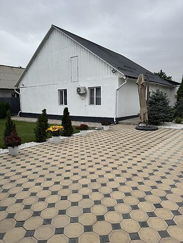 Продажа коттеджей и домов: 🏡 Продаётся дом с евроремонтом 📍 Район: ж/м Ак-Орго 🏠 Площадь дома — 12