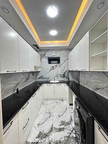 Продажа коттеджей и домов: 6 комнат и более, 550 м², 8 соток, Бишкек, Ынтымак ж/м Риэлтор — 11