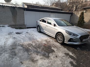 Hyundai: Hyundai Sonata: 2017 г., 2 л, Автомат, Газ, Бус