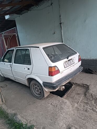 Volkswagen: Volkswagen Golf V: 2024 г., 1.8 л, Механика, Бензин, Хэтчбэк