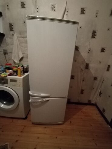 старый холодильник: Б/у Холодильник Atlant, No frost, Двухкамерный, цвет - Белый