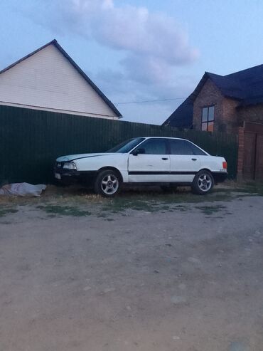 Audi: Audi 80: 1989 г., 1.8 л, Механика, Бензин, Седан