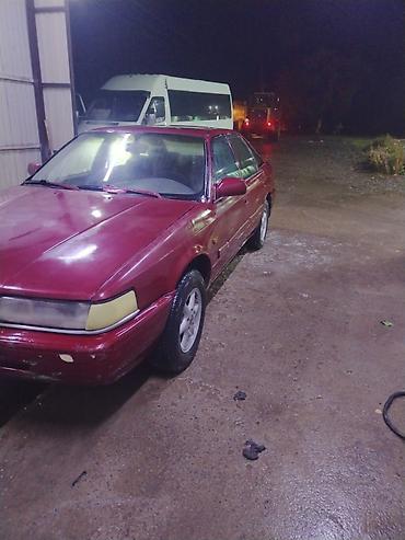 Oldsmobile: Mazda 626: 1990 г., Кол менен иштөөчү, Бензин, Седан — 3