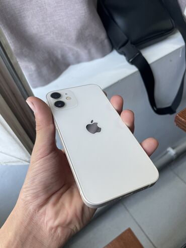 iphone 12 minu: IPhone 12 mini, Колдонулган, 64 ГБ, Ак, Куту, Коргоочу айнек, Каптама, 81 %